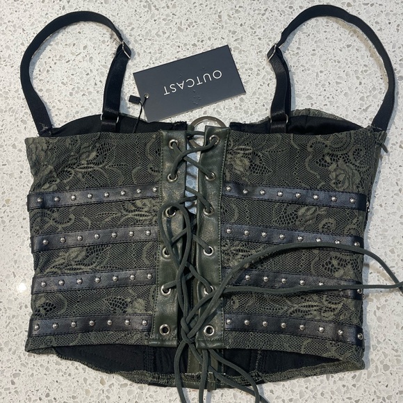 ❌SOLD ❌ Outcast Skirt Set - JAYLEN - Picture 6 of 7